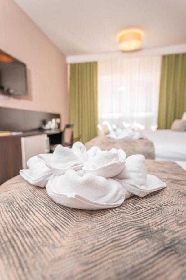 Garden City Hotel Konjic Buitenkant foto