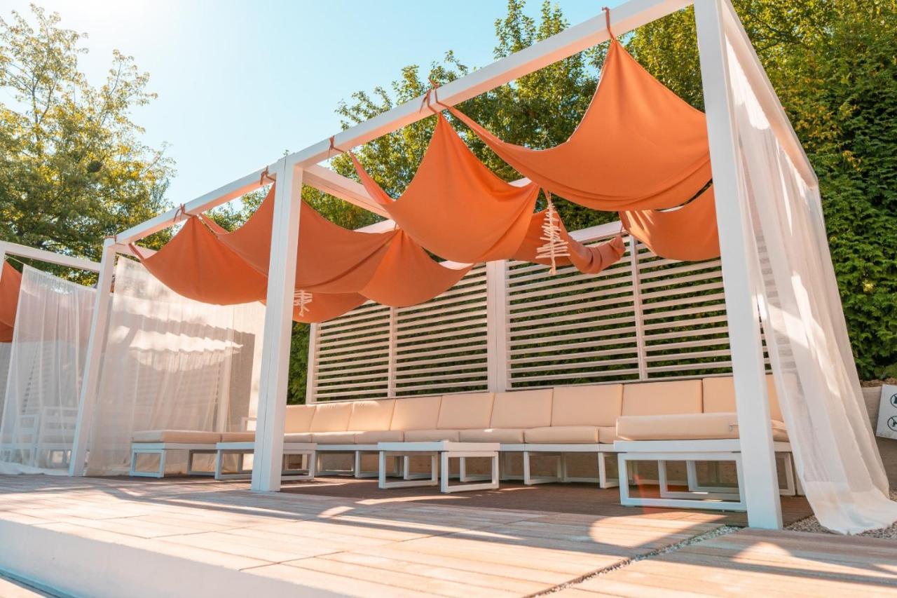 Garden City Hotel Konjic Buitenkant foto