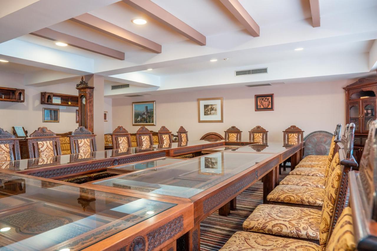 Garden City Hotel Konjic Buitenkant foto