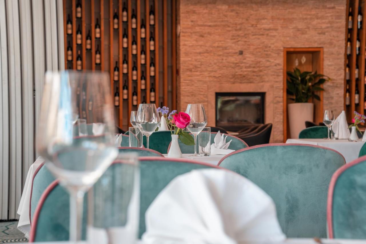 Garden City Hotel Konjic Buitenkant foto