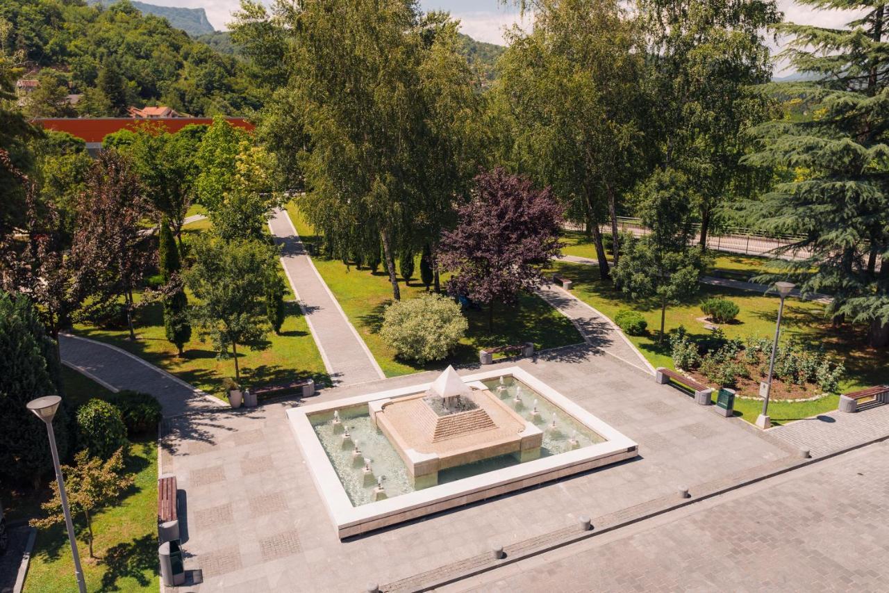 Garden City Hotel Konjic Buitenkant foto