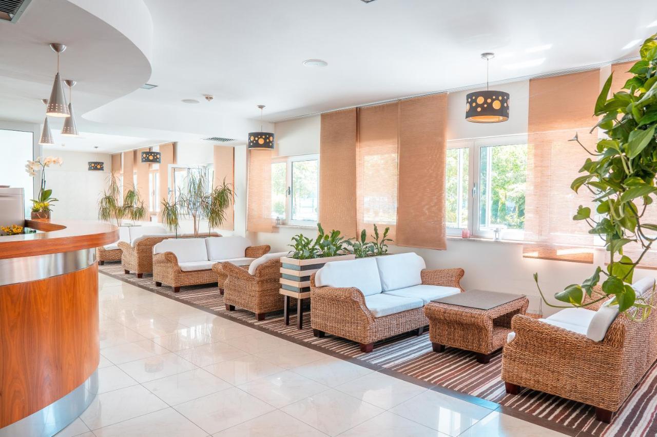 Garden City Hotel Konjic Buitenkant foto