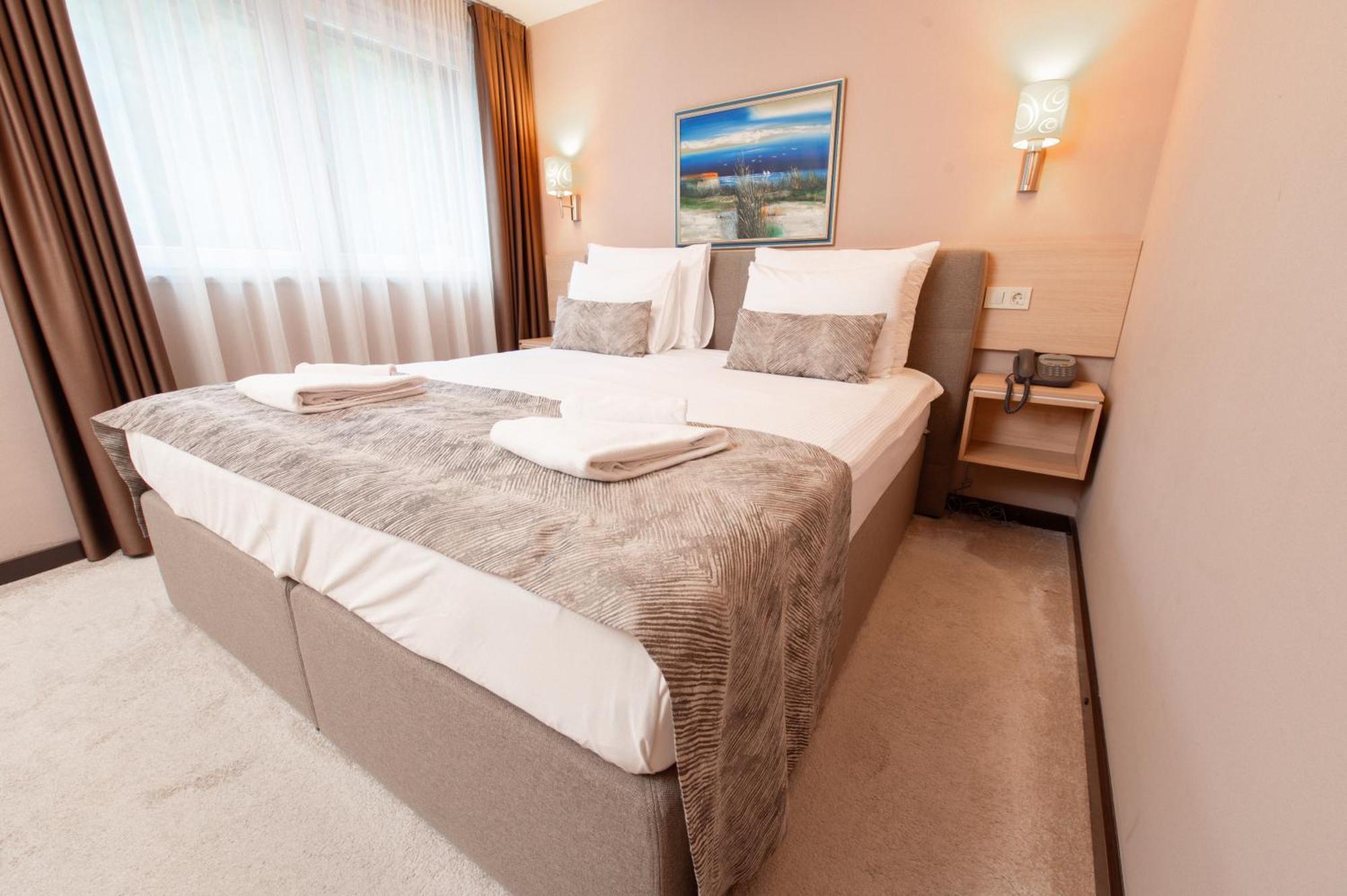 Garden City Hotel Konjic Buitenkant foto